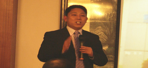 星亿咨询金老师在管理升级动员大会上发表演讲
