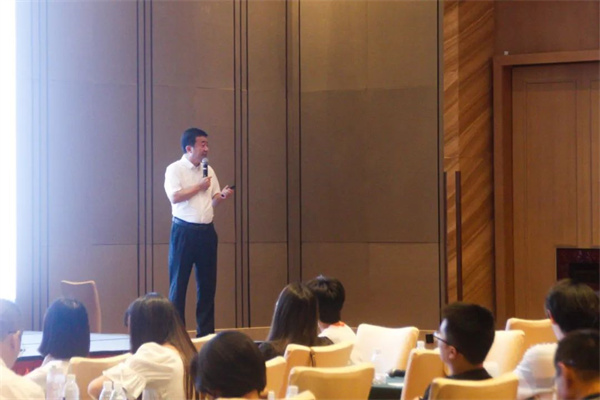 星亿研究院副院长王棡老师培训现场