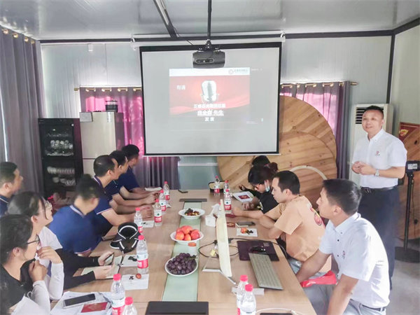 广东星亿企业管理研究院副院长庞金森老师致辞