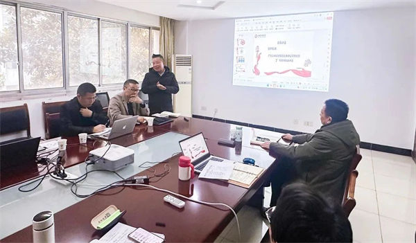 星亿咨询集团江苏分公司总经理丁华老师